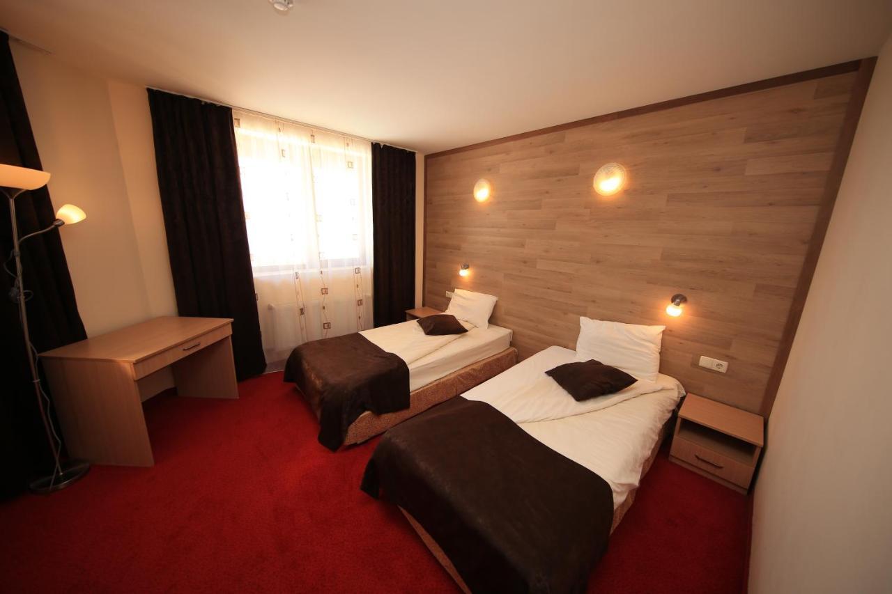 בניה Thermal Spa Hotel Roman Bath מראה חיצוני תמונה
